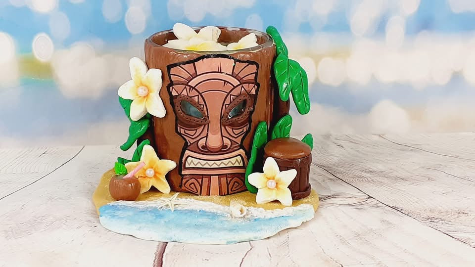 Tiki Mana’o Nui – Bougie Sculptée & Photophore Tropical - 210g - Édition limitée