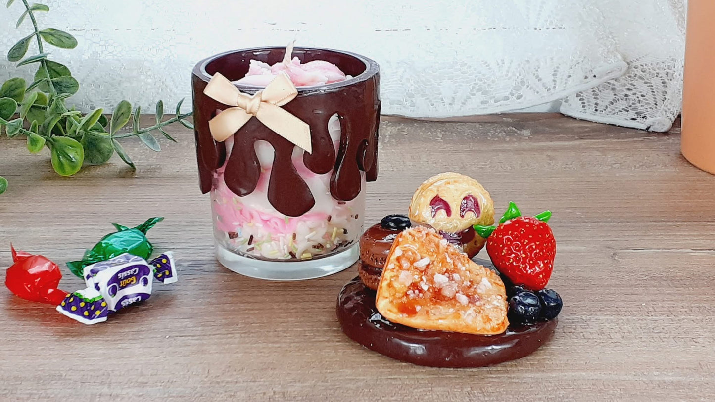 Délice Enchanté – Bougie Gourmande & Pot à Trésors
180g - Édition limitée