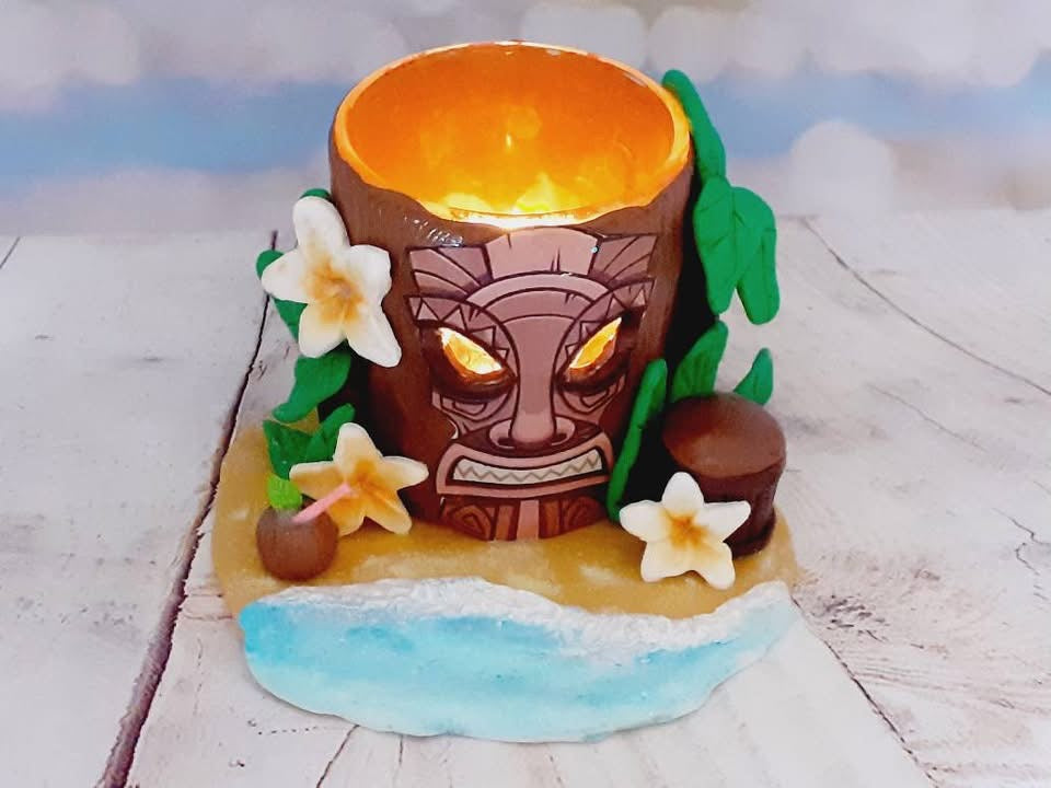 Tiki Mana’o Nui – Bougie Sculptée & Photophore Tropical - 210g - Édition limitée